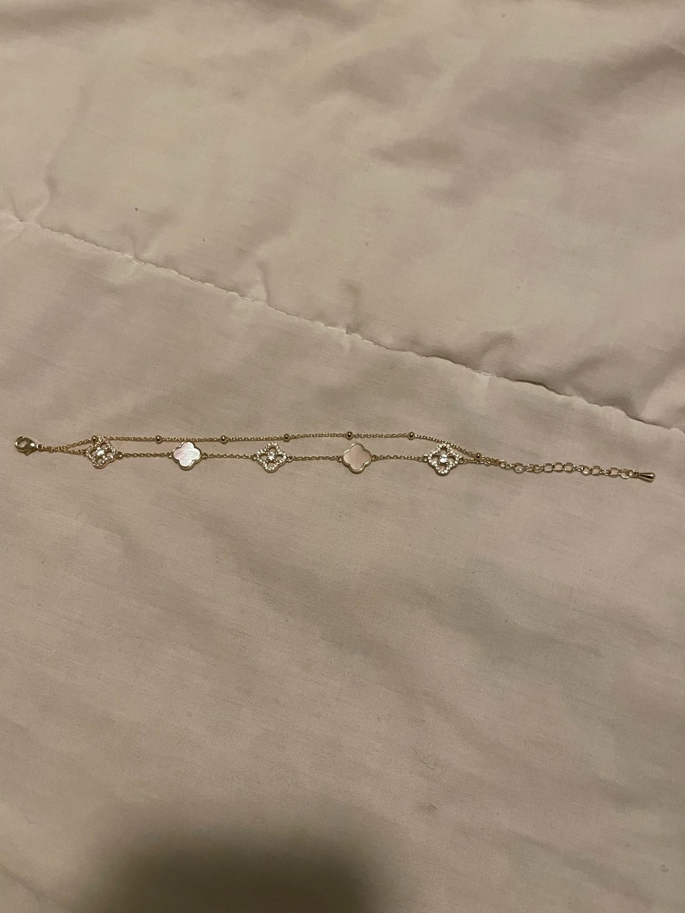 New - 14k gold plated double clover bracelet - Picture 2 of 3
